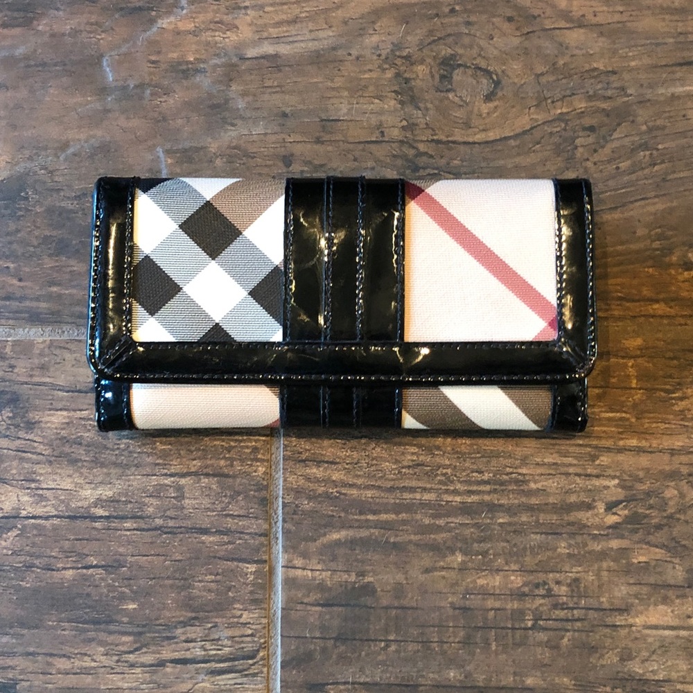 Burberry wallet